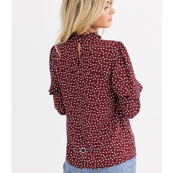 Oasis grill blouse in red [maroon] heart print - Picture 3 of 4